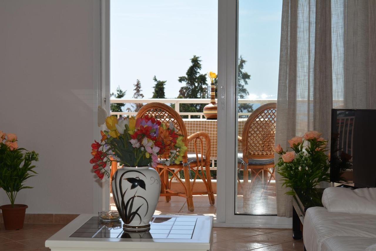Panos Apartments Gerakini Dış mekan fotoğraf